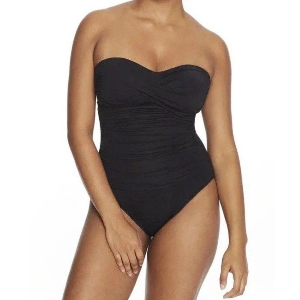 Classic Slimming Twist Front One Piece Swimsuit Black Anne Cole Size 8 Elegant